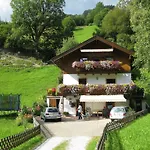 Apartment Haus Gandler Zell am See