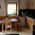 Haus Gandler Apartment *