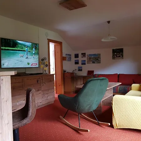 Haus Gandler Apartmán *