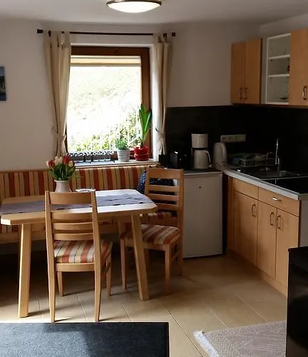 Haus Gandler Apartment *